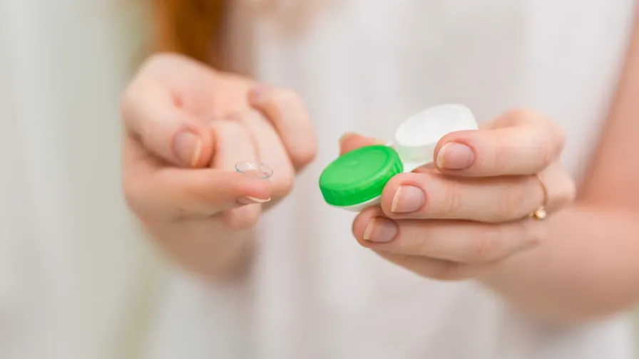 Contact Lens Do's and Don'ts: Wearing Lenses Safely